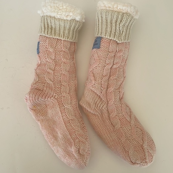Jane and Bleecker || Cozy Pink Socks with Non-Slip Bottoms - Picture 8 of 8